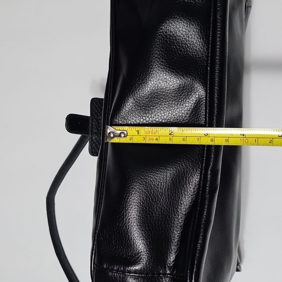 Avon black bag - Picture 8 of 9